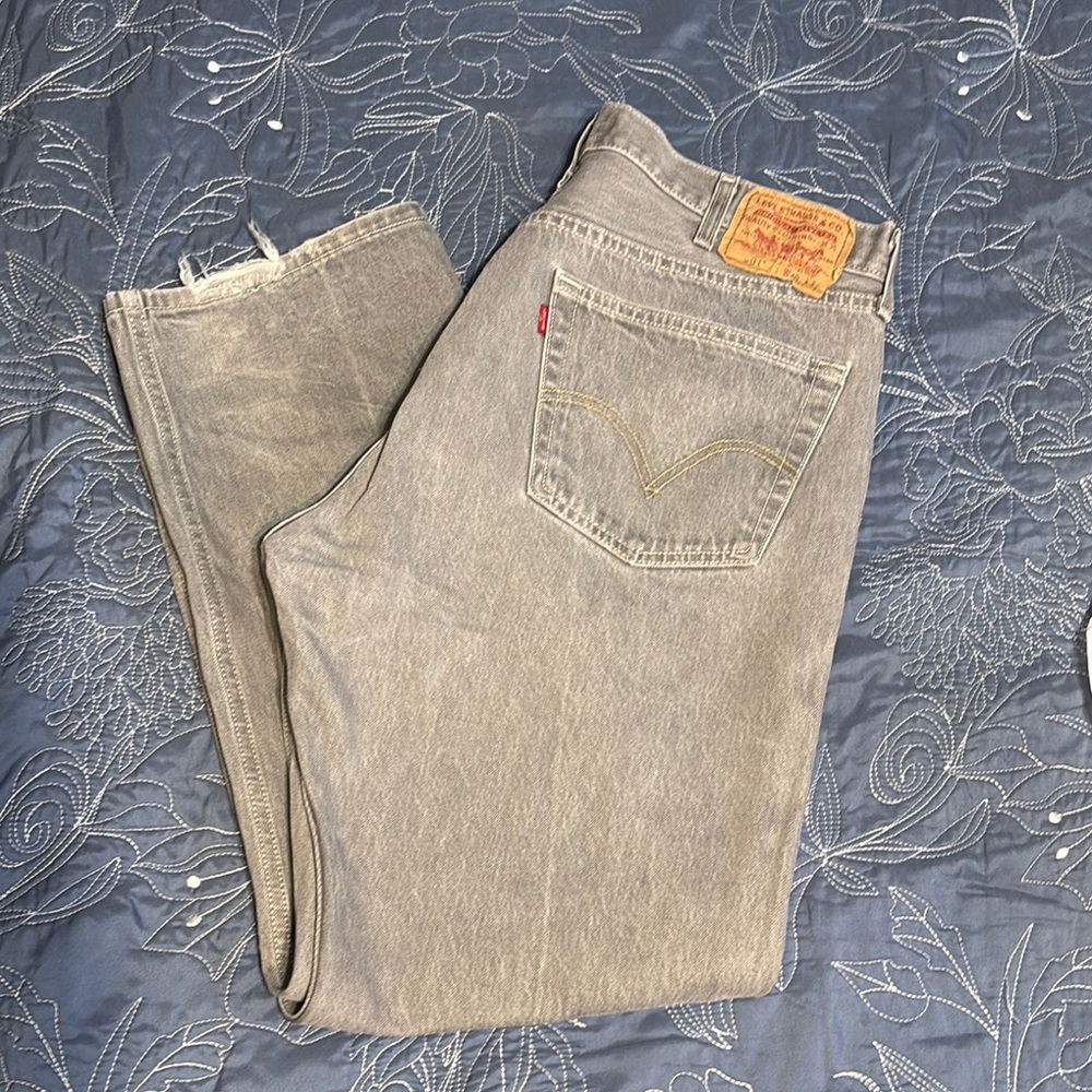 Levi's Gray Denim Jeans
